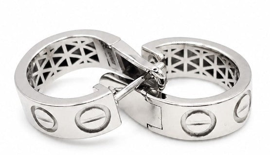 925 Sterling Silver Earring by Hebron J.