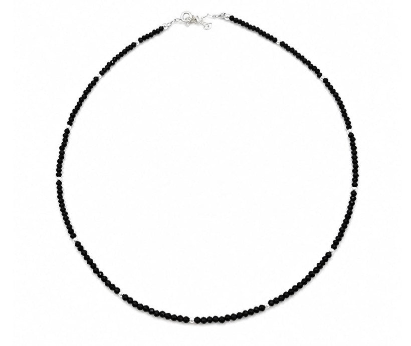 Collares Pierdra by Hebron J.